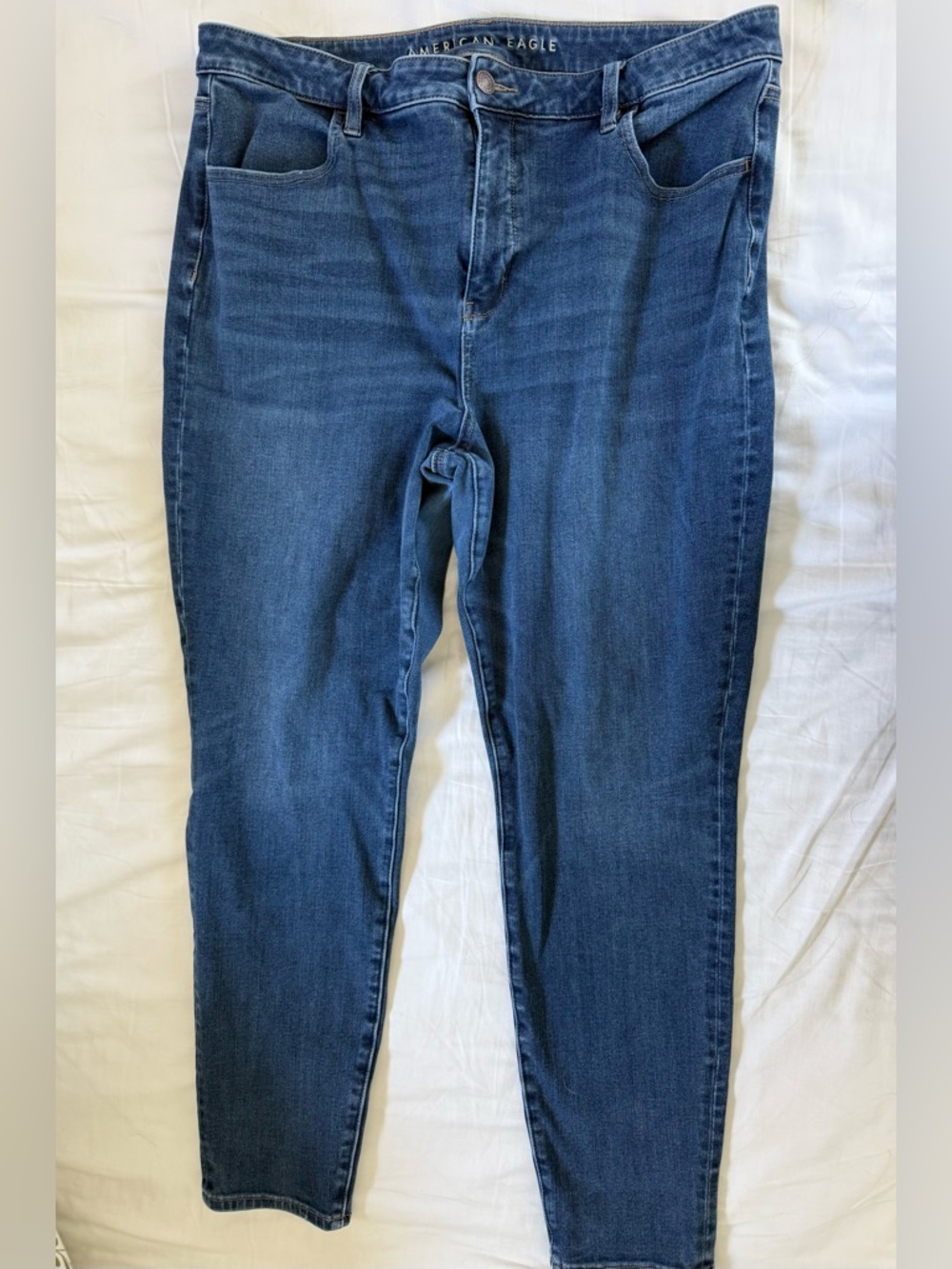 American Eagle Outfitters Women's Skinny Jeans in Dark Blue Wash